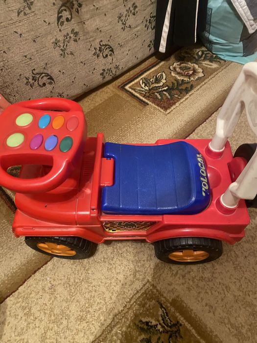 Продам детскую машину