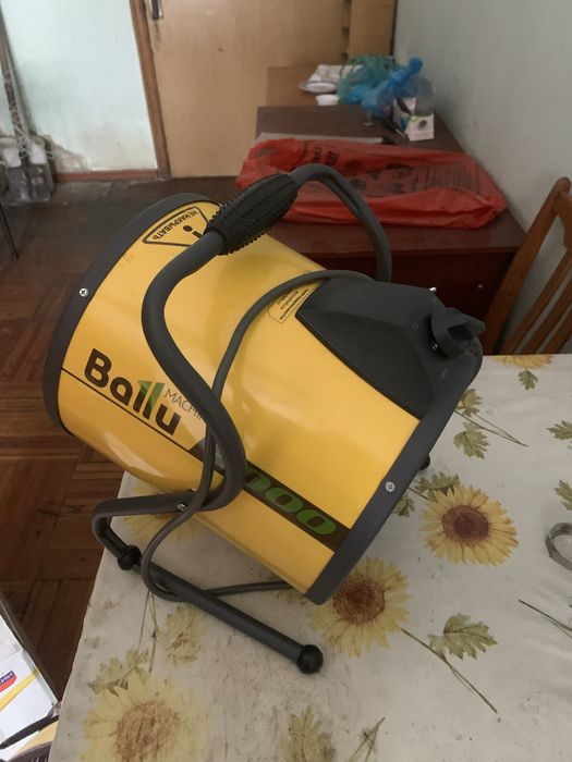 Продам тепловую пушку 3 кв