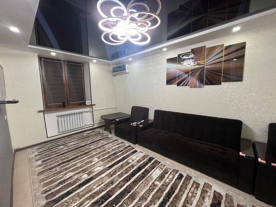 Сдаётся 1 комнатная квартира 
С обстановкой  ЛЮКС
В горде Алмалыке