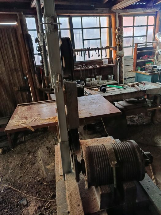 Лобзик ленточный