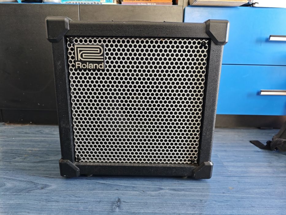 Roland Cube 20XL Celestion amplificator chitara