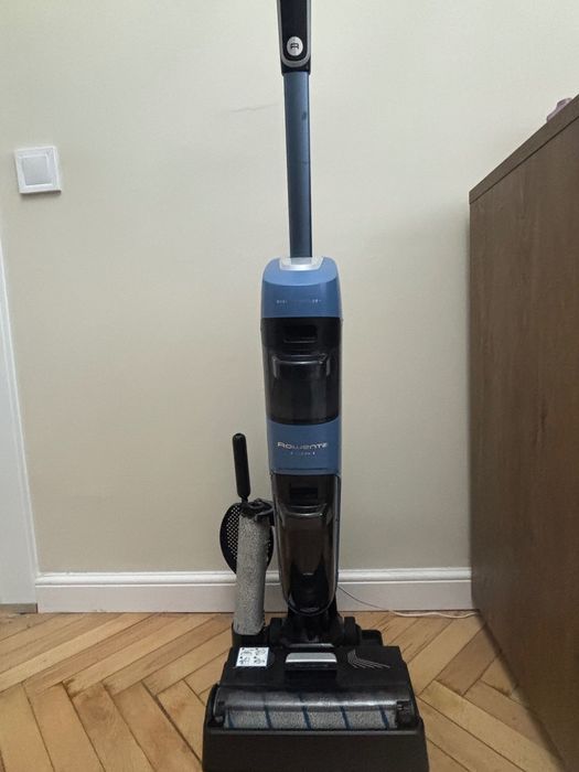 Rowenta X-Clean 2- în garanție, complet cu accesorii – pentru piese sau reparație