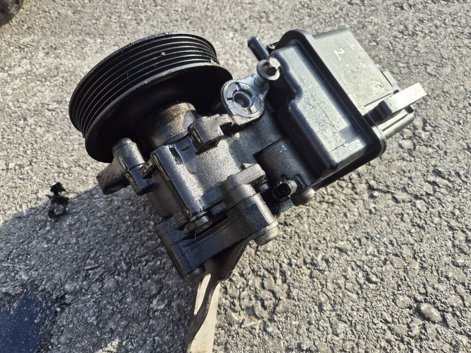 Хидравлична помпа Мерцедес ОМ651 W212 W204 W166 МЛ Е Ц 2.2 2.5 OM 651