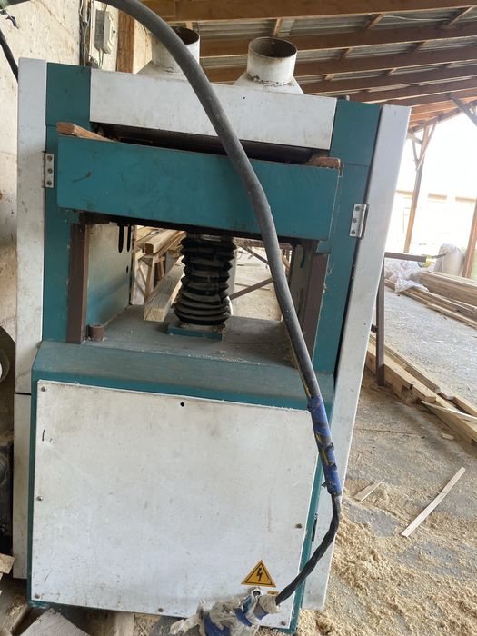 Ikki tomonlama yogochga ishlov beradi deyarli yangi