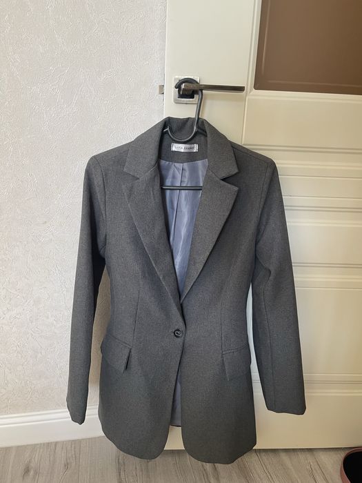 Пиджак  серый 42-44р