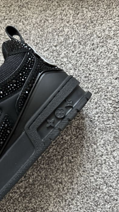 Adidasi lv skate