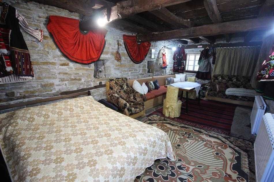 13451 -Истинско Бижу