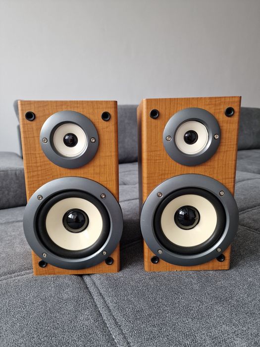 Boxe din lemn ca noi