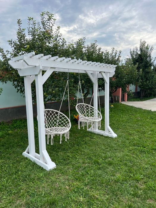 Pergola din lemn masiv