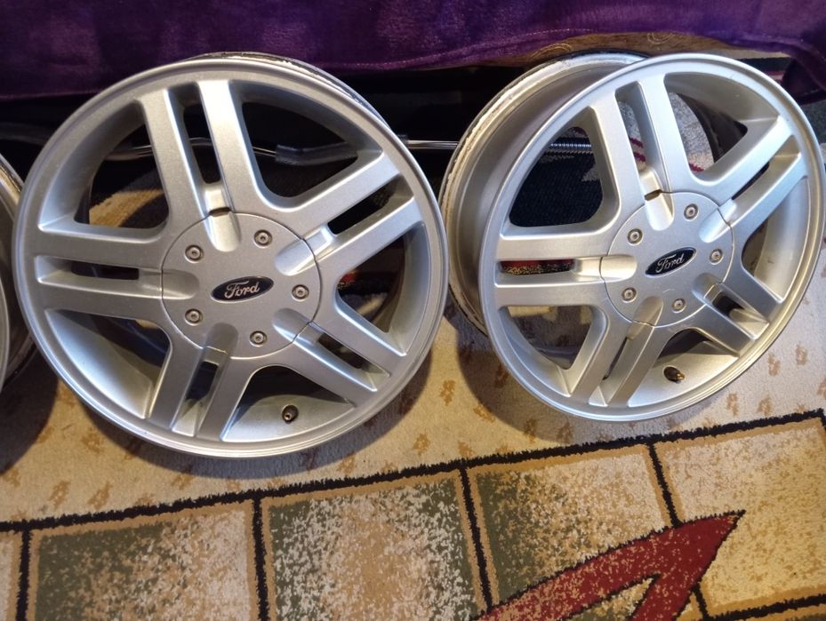 Vând 4 Jante aliaj originale R15, prindere 4X108 în stare excelentă