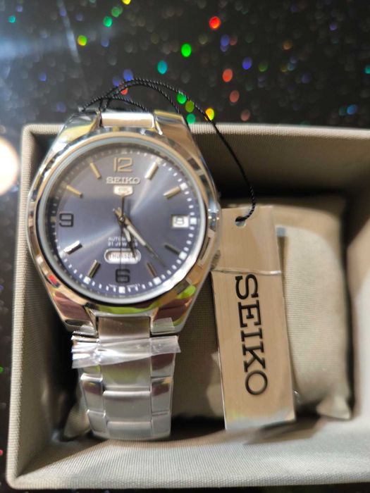 Предлагам ВИ SEIKO  SNK621K1 от серия сейко 5 Нов
