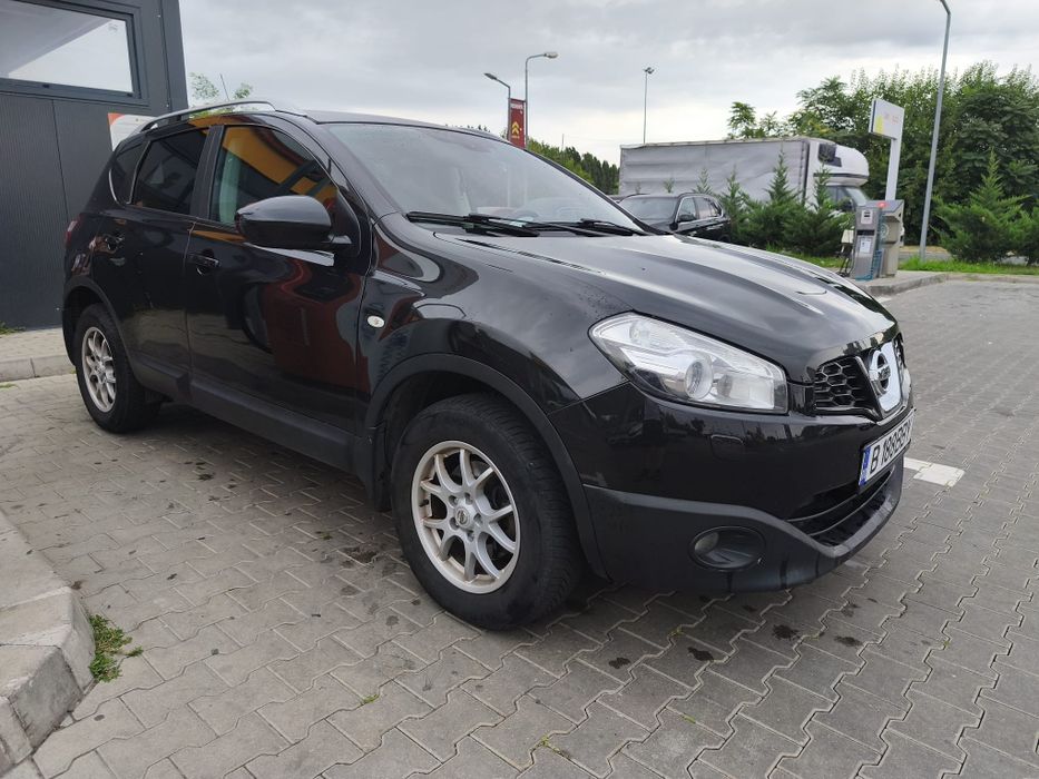 Nissan Qashqai – îngrijit, practic și plăcut la condus