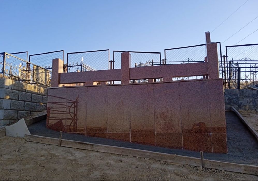 Памятники оградки