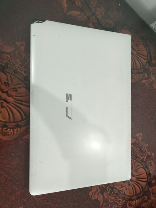 ASUS X501A продам