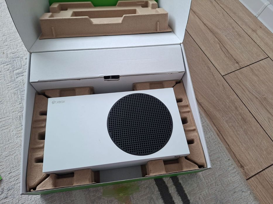 Продам Xbox 512 S