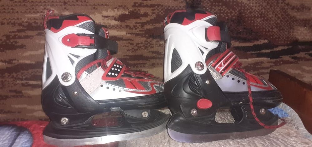 Коньки детские   продам