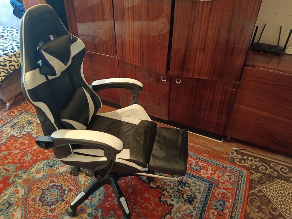 Компьютерное кресло