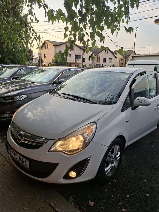 Vând Opel Corsa 2012