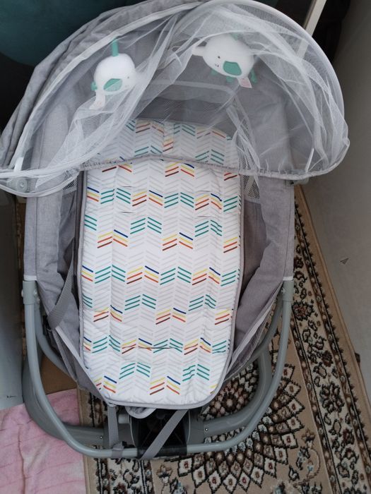 Продам шезлонг почти новый