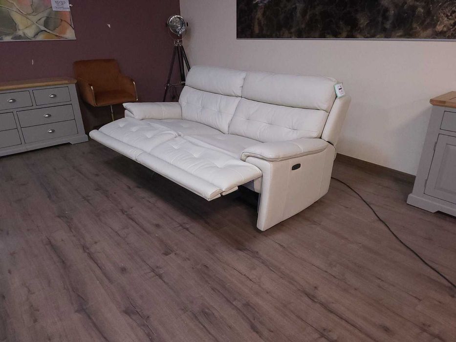 Дизайнерски светло кремав кожен диван тройка с ел релакс механизъм