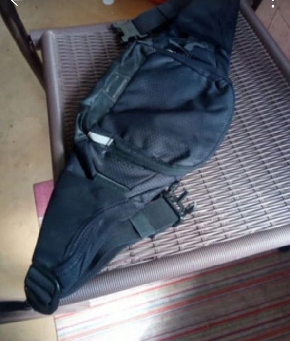 OFEETA TOP ! Borseta hidratare RockRider Decathlon - Ca NOUA !

Borset