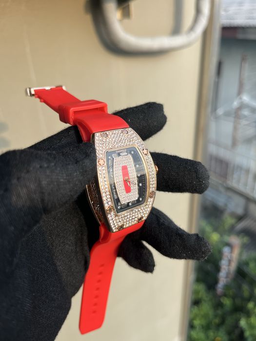 Дамски часовник Dannilu НАМАЛЕН