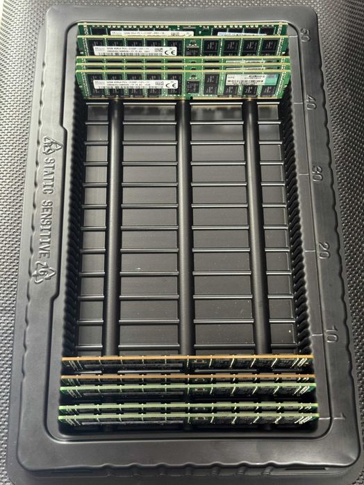 DDR4 32GB 2133Mhz ECC RDIMM Samsung Memorie RAM Server Workstation