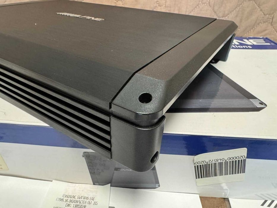 Усилвател Alpine BBX-F1200