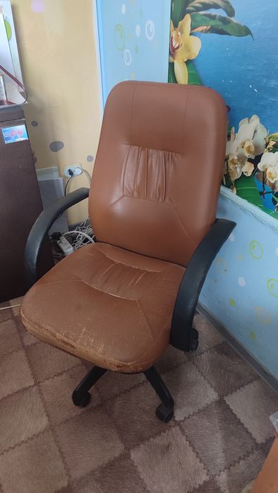 Продам стулья в количестве