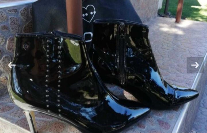 Боти лачени Motivi N38