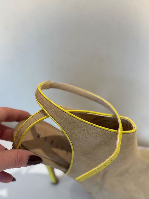 Маратонки Dolce & Gabbana дантела цикламени и други