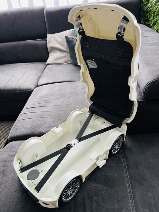 Детски куфар с колела. Подходящ за почивки,при пътуване