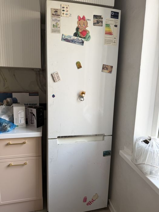 Продам холодильник