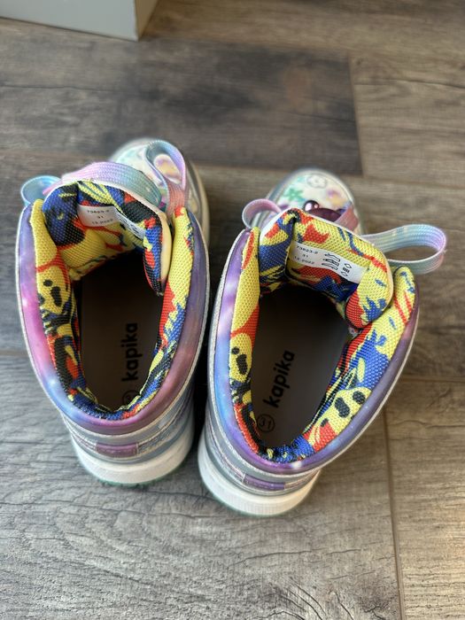 Детские кроссовки