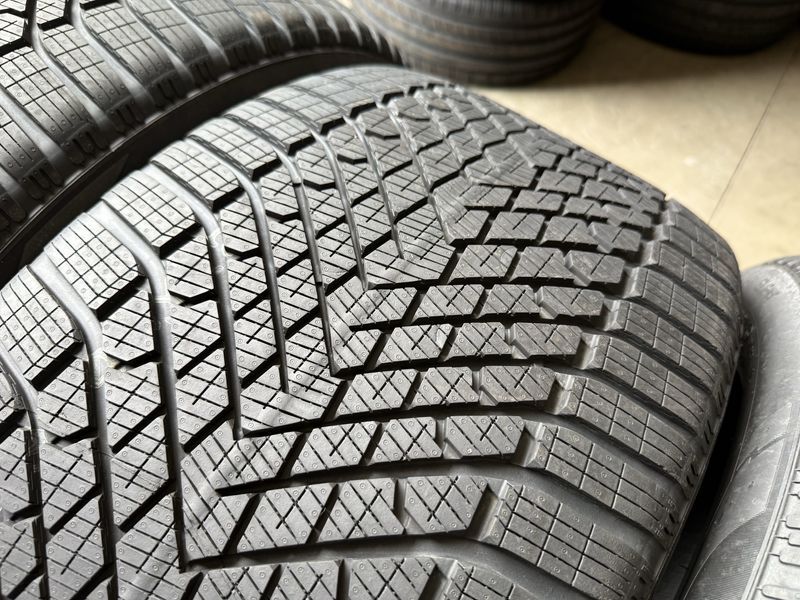 325/35/22//285/40/22 PIRELLI