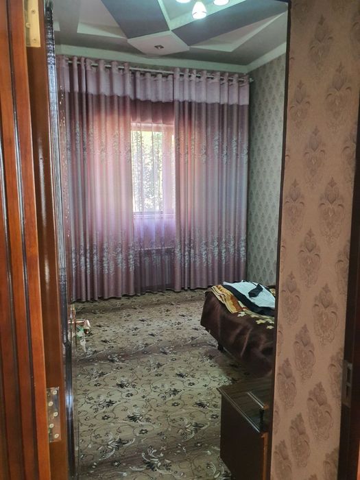 Навоий шаҳар Умид қўрғонида ҳовли