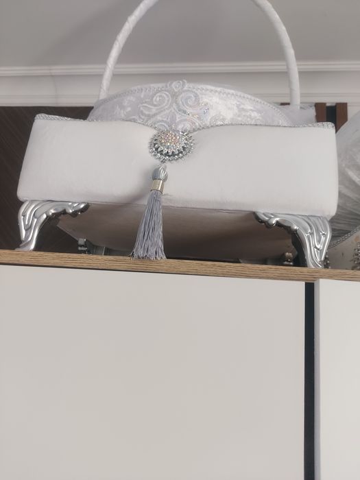 Карзины продам  5 шт