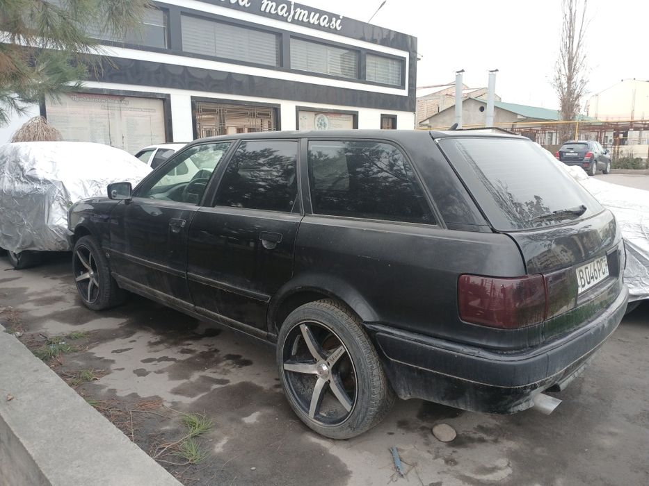Продаётся Ауди 80б4 универсал под проект она в разобранном состоянии