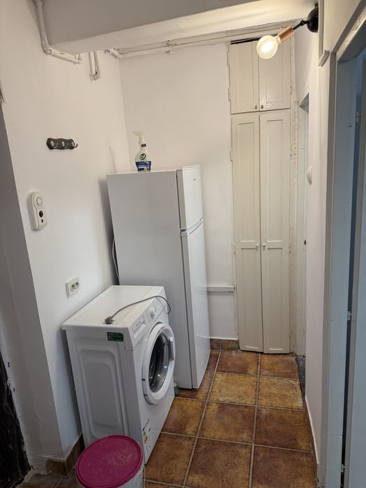 Inchiriez garsoniera