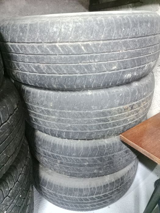 Продам резину R17 265/65. Прадо