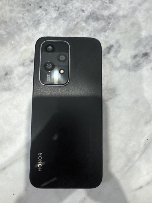 Продается телефон Honor 200 lite