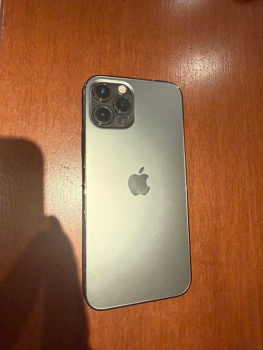 iPhone 12 Pro, 256 GB, 75% Батерия, Нормални следи от употреба