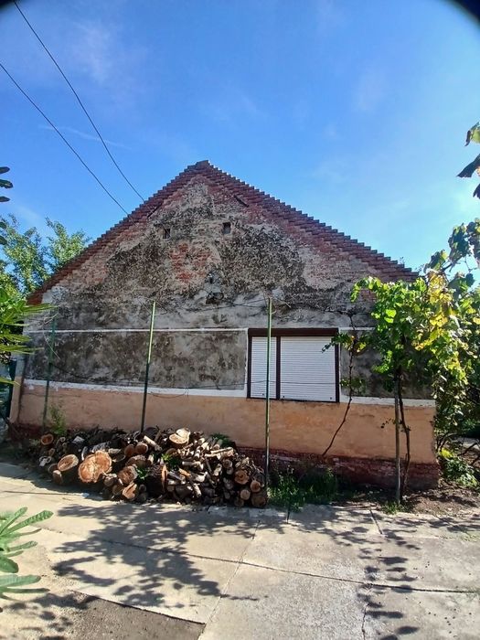 Vând casă  nadab 0755 219 500