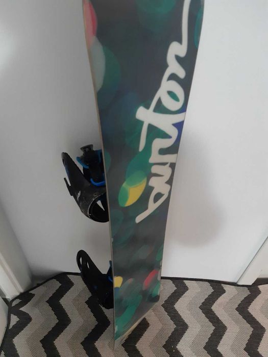 Placa snowboard Burton 144 cm cu legaturi Burton marimea M