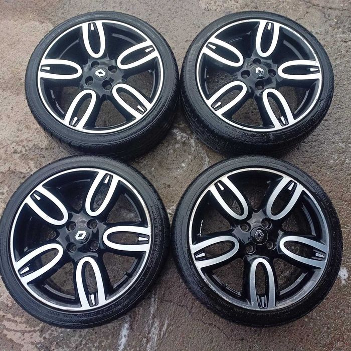 Гуми с джанти 17 цола за Рено