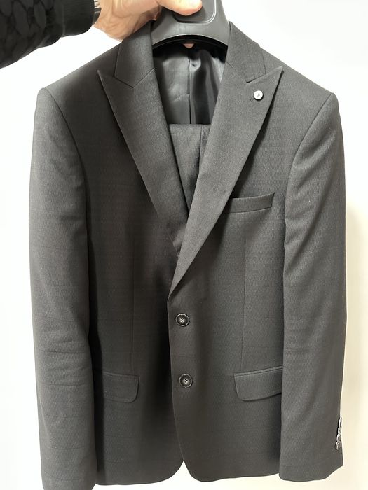 Страхотен мъжки костюм Mono Uomo