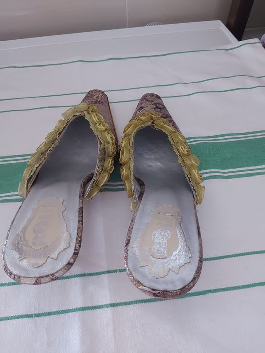 Saboți piele  Belen Dónate,cu aplicații dantela 37