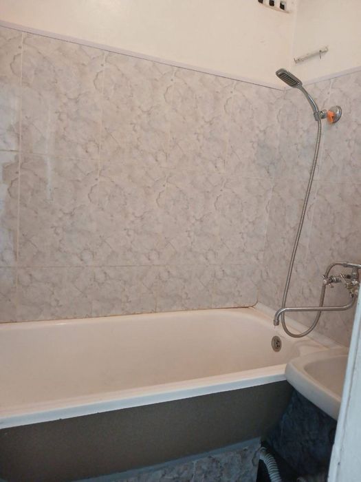 Ижарага берилади 2 хона 3- етаж Сум оркасда жойлашган