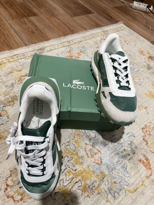 Продаются кроссовки Lacoste