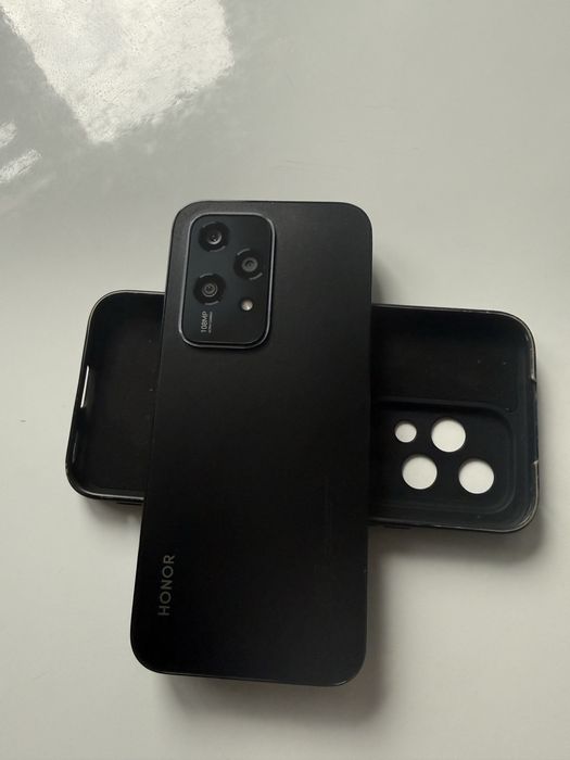 Телефон Honor 200 lite